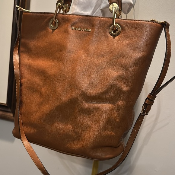 Michael Kors raven Brown Leather Tote Bag with crossbody EUC - Picture 4 of 16